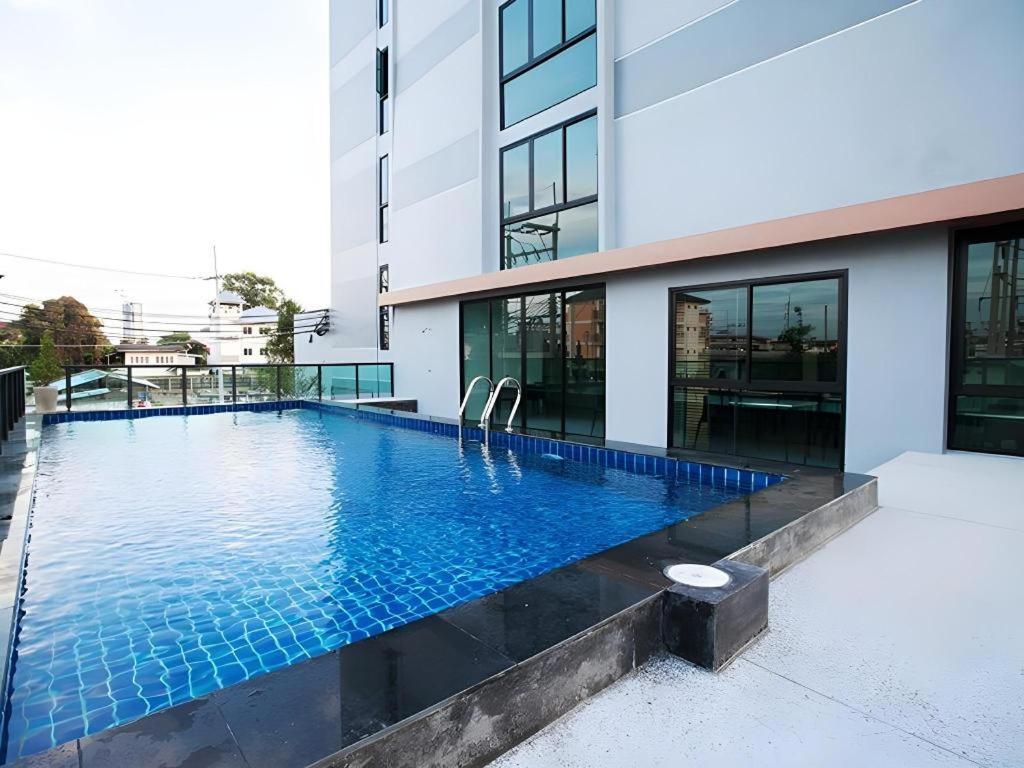 B2 South Pattaya Premier Hotel Extérieur photo