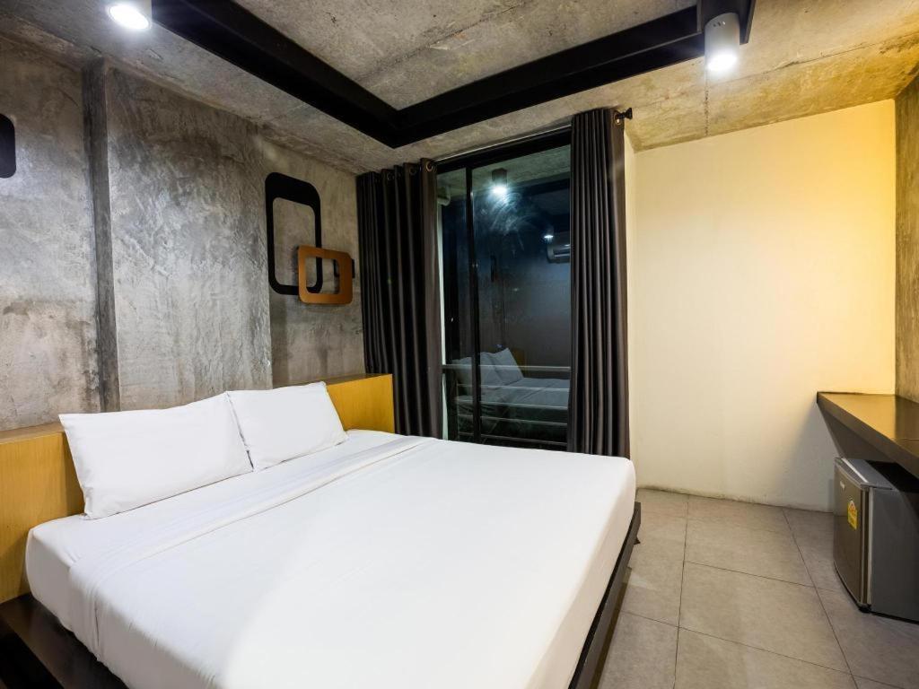 B2 South Pattaya Premier Hotel Extérieur photo
